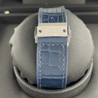 Hublot CLASSIC FUSION CHRONOGRAPH TITANIUM BLUE Hublot CLASSIC FUSION CHRONOGRAPH TITANIUM BLUE