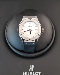 Hublot Classic Fusion Titanium Opalin 42 542.NX.2610.LR Hublot Classic Fusion Titanium Opalin 42 542.NX.2610.LR