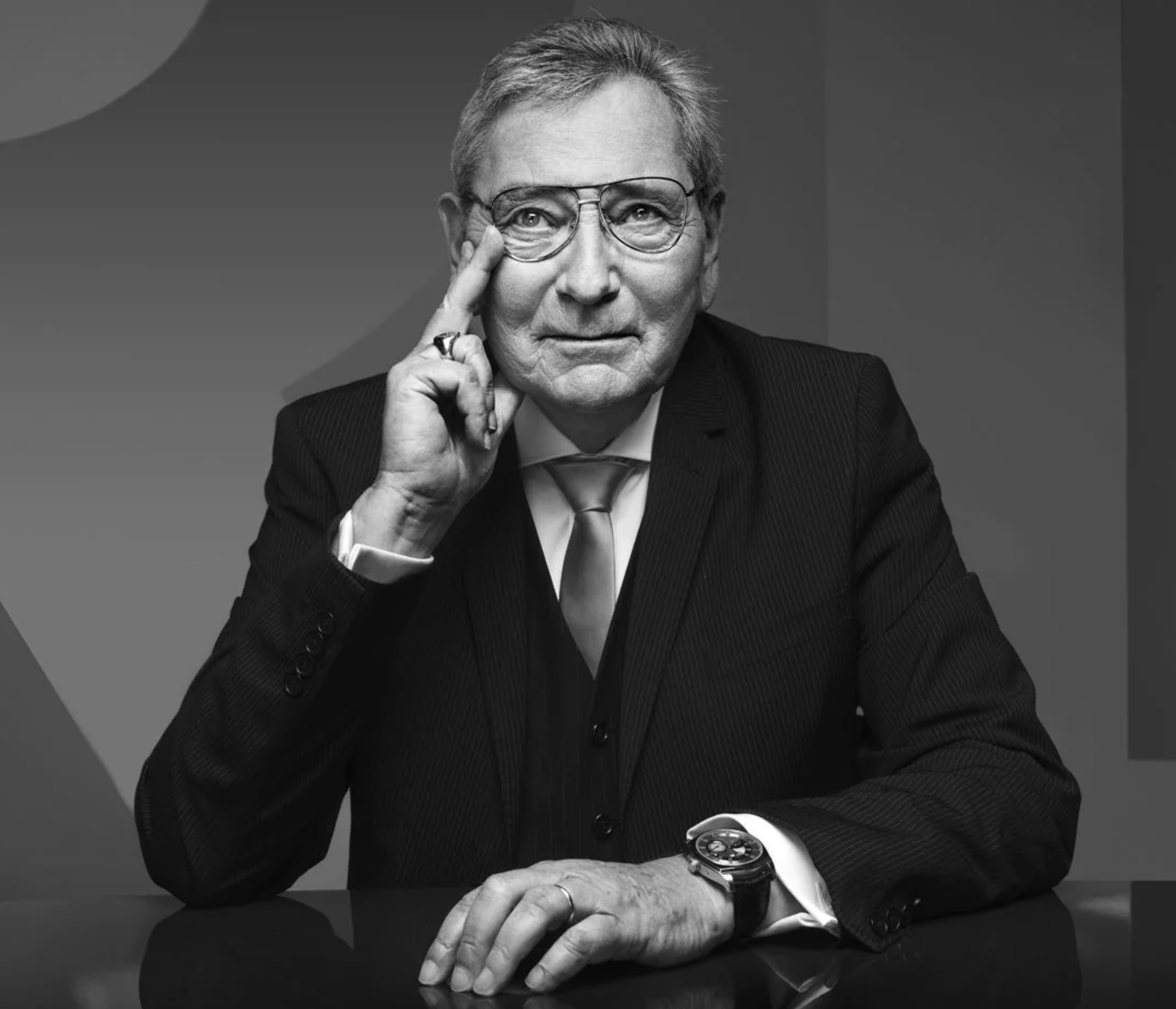Превью статьи История бренда Roger Dubuis