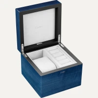 Cartier Santos-Dumont и роскошная шкатулка Cartier Santos-Dumont и роскошная шкатулка