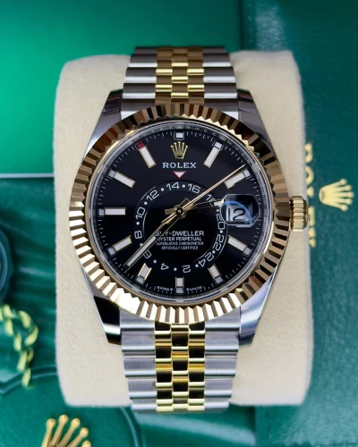 Rolex Sky-Dweller Rolex Sky-Dweller