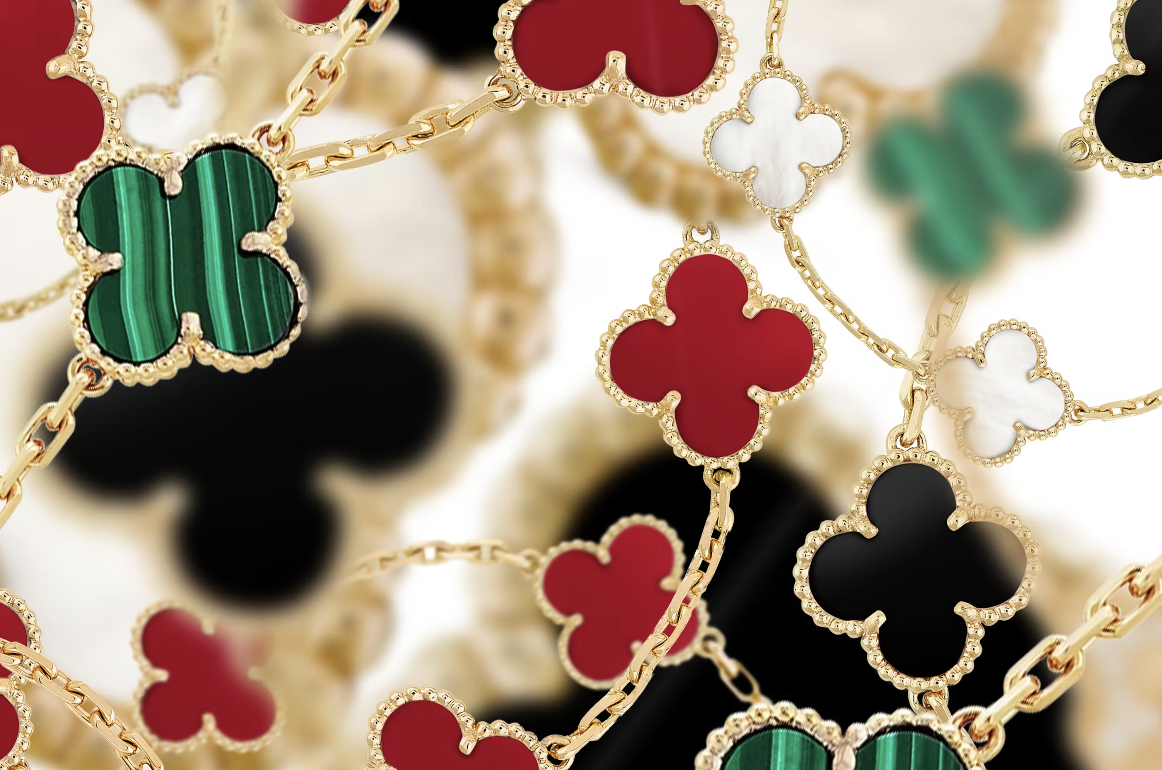 Превью статьи Van Cleef & Arpels Alhambra