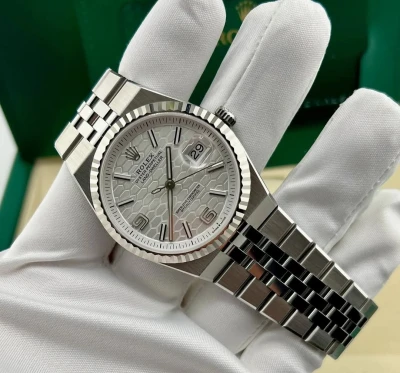 Rolex Land-Dweller 40 m Rolex Land-Dweller 40 m