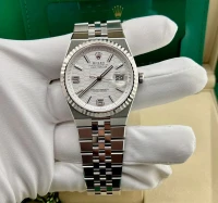 Rolex Land-Dweller 40 m Rolex Land-Dweller 40 m