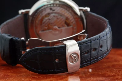 Breguet Classique Day/Date/Moonphase 39mm 7337BB/1E/9V6