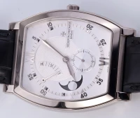 Часы Vacheron Constantin Malte Tonneau Moon Phase Power-Reserve 83080/000G-9408 Часы Vacheron Constantin Malte Tonneau Moon Phase Power-Reserve 83080/000G-9408