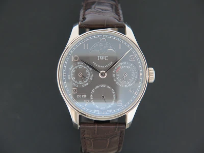 Iwc Portugieser Perpetual Calendar White Gold 42.3MM Iwc Portugieser Perpetual Calendar White Gold 42.3MM