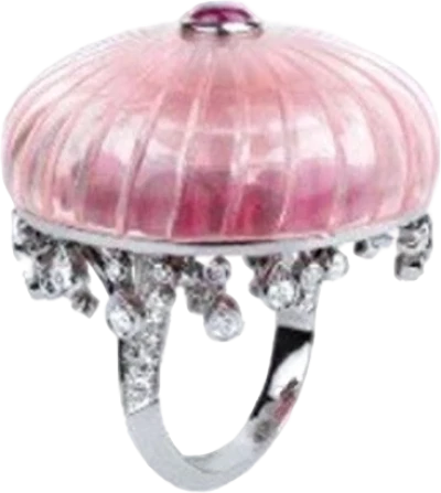 Кольцо Boucheron HIGH JEWELRY, AURELIA BAGUE, DOME QUARTZ 69.03 CT, ROSES SAPPHIRES, RUBELLITES AND DIAMONDS RING JRG0148554 (id 36561) Кольцо Boucheron HIGH JEWELRY, AURELIA BAGUE, DOME QUARTZ 69.03 CT, ROSES SAPPHIRES, RUBELLITES AND DIAMONDS RING JRG0148554 (id 36561)