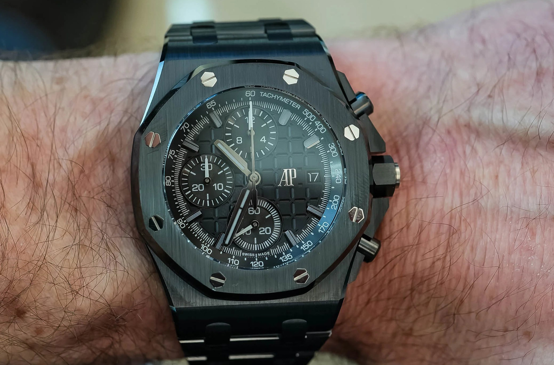 Превью статьи Audemars Piguet Royal Oak Offshore Selfwinding Chronograph 42mm Black-on-Black Ceramic