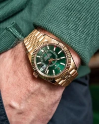 Rolex Sky-Dweller Rolex Sky-Dweller