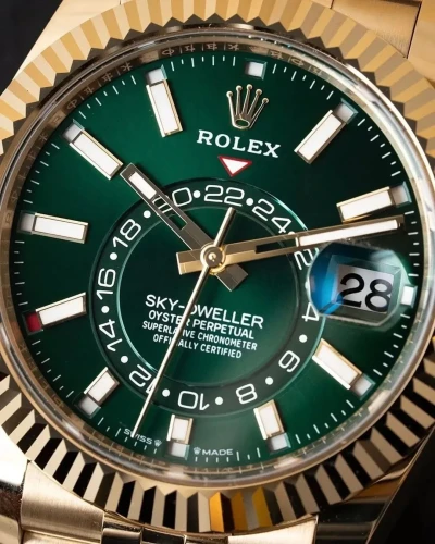 Rolex Sky-Dweller Rolex Sky-Dweller