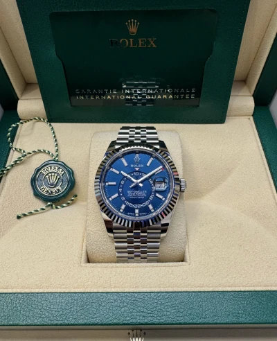 Rolex Sky-Dweller Rolex Sky-Dweller