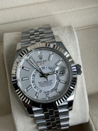 Rolex Sky-Dweller Rolex Sky-Dweller