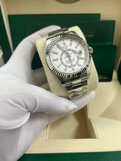 Rolex Sky-Dweller Rolex Sky-Dweller