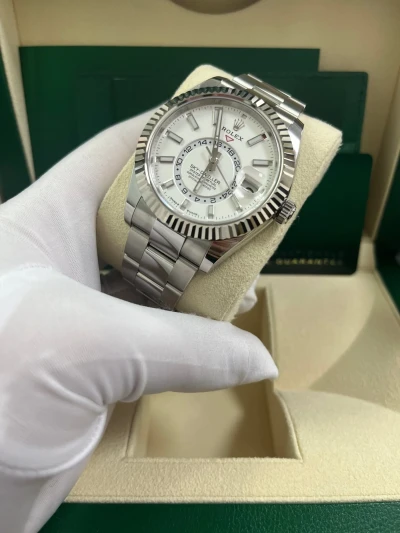 Rolex Sky-Dweller Rolex Sky-Dweller