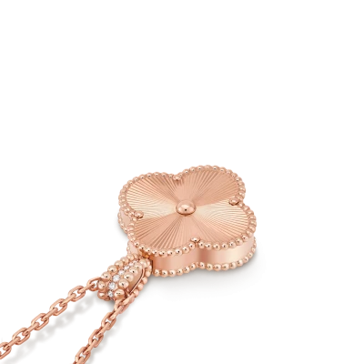 Van Cleef & Arpels Alhambra secret Van Cleef & Arpels Alhambra secret