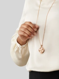 Van Cleef & Arpels Alhambra secret Van Cleef & Arpels Alhambra secret