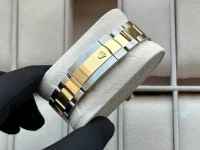 Rolex Sky-Dweller Rolex Sky-Dweller