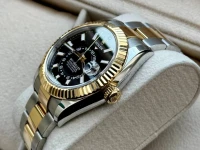 Rolex Sky-Dweller Rolex Sky-Dweller