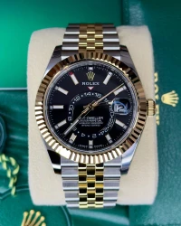 Rolex Sky-Dweller Rolex Sky-Dweller