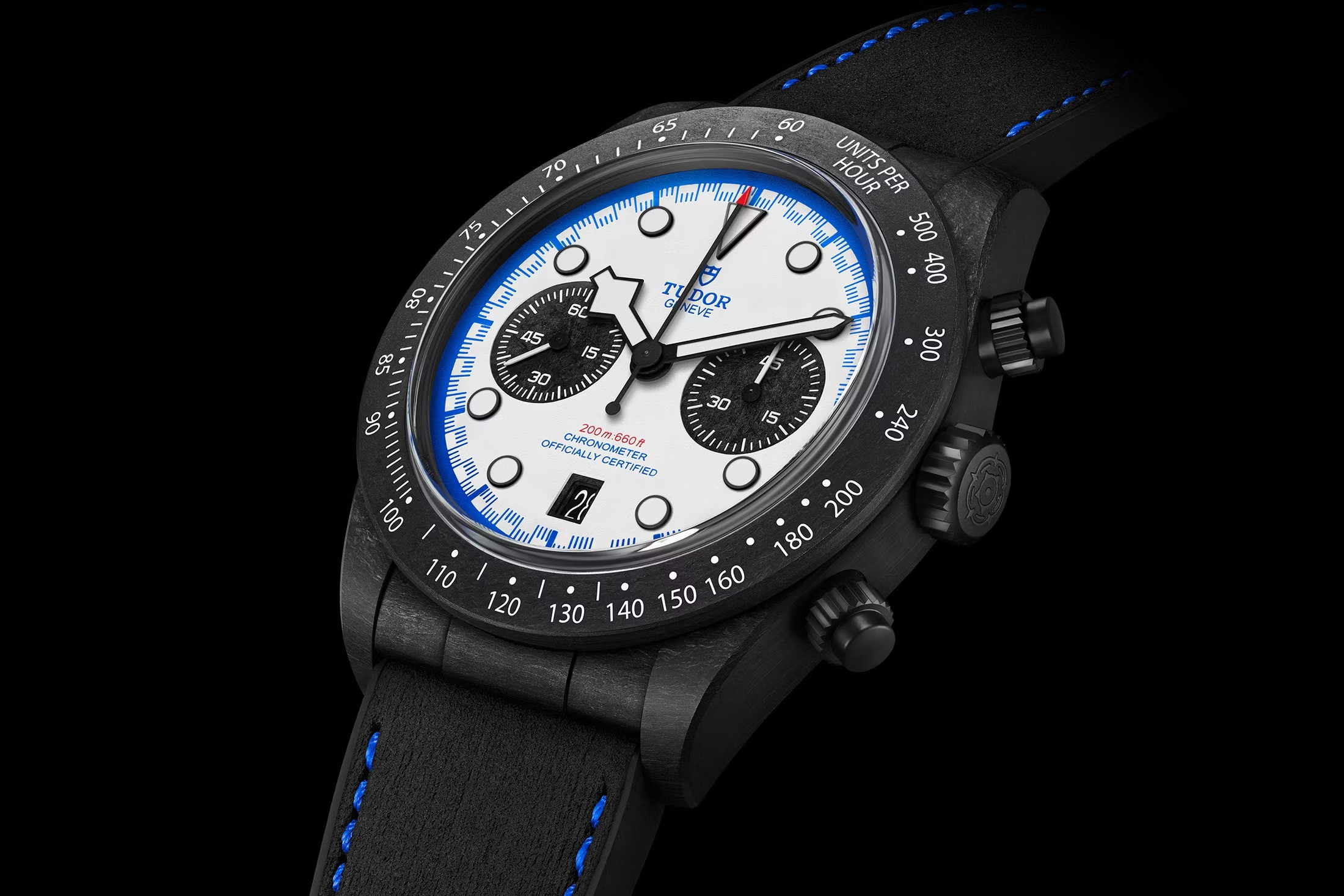 Новые часы Tudor Black Bay Chrono Carbon 25