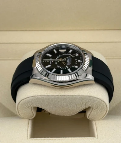Rolex Sky-Dweller Rolex Sky-Dweller