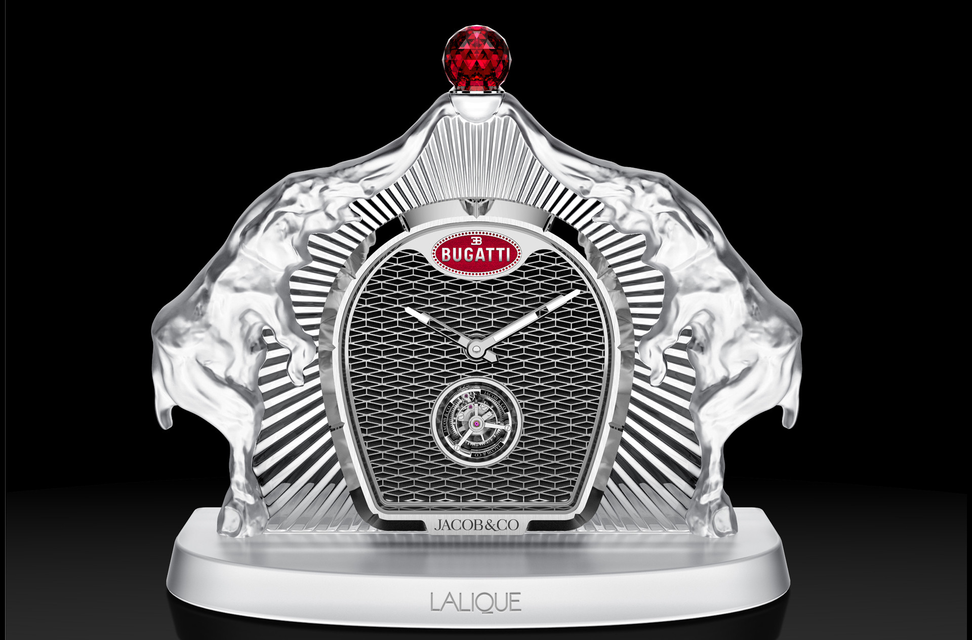 Превью статьи Jacob & Co Bugatti Calandre Table Clock