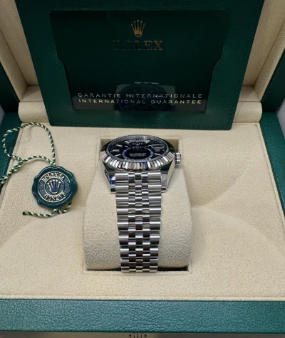 Rolex Sky-Dweller Rolex Sky-Dweller