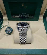 Rolex Sky-Dweller Rolex Sky-Dweller