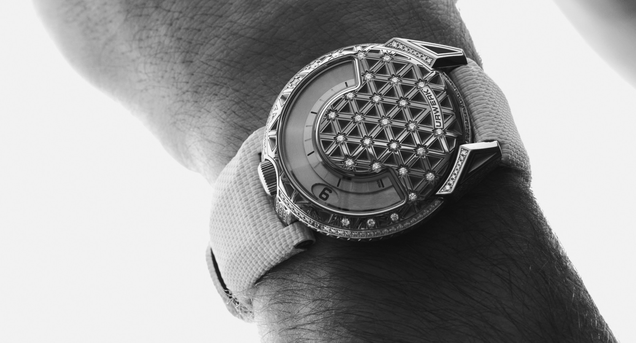 Urwerk UR-101 Diamond Sky Edition