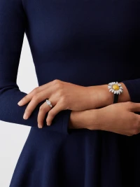Van Cleef & Arpels Marguerite Secrète Van Cleef & Arpels Marguerite Secrète