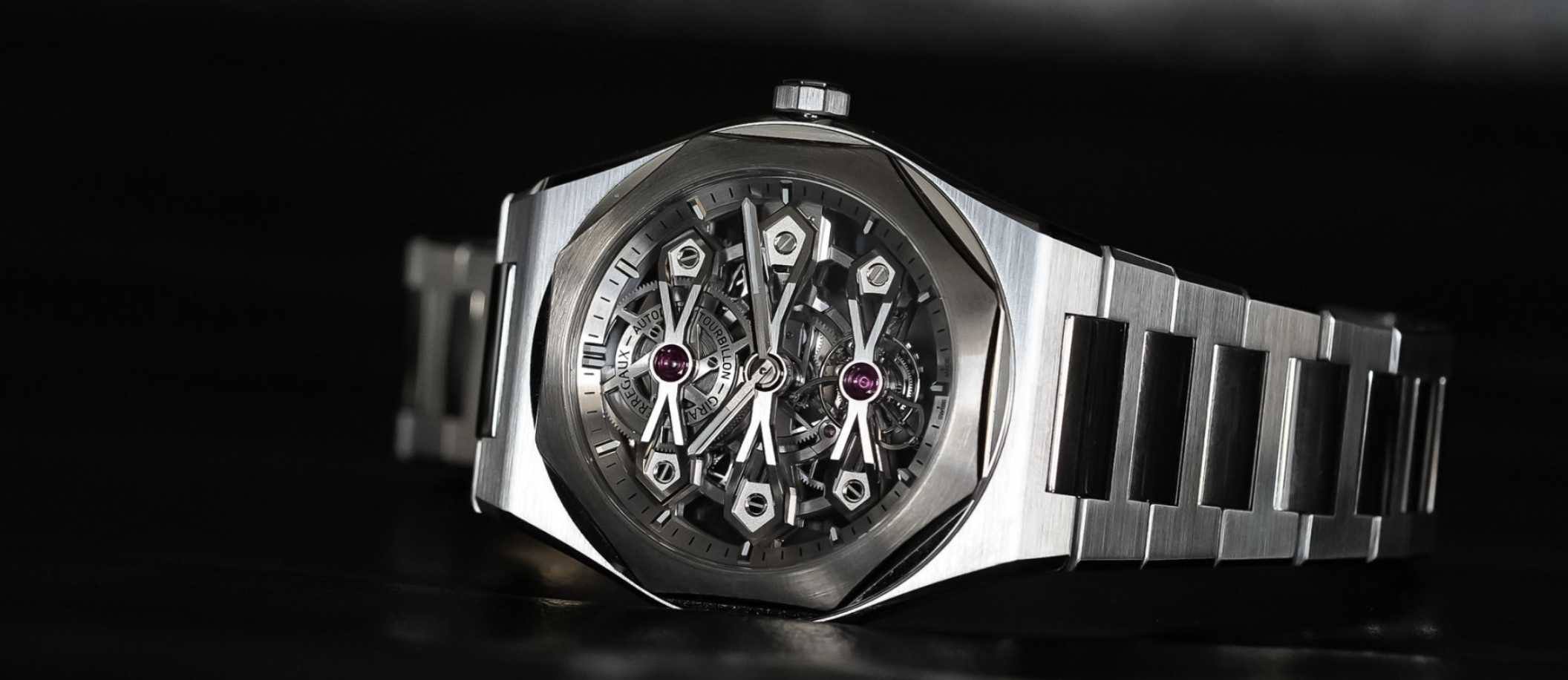 Girard-Perregaux Laureato Three Gold Bridges Girard-Perregaux Laureato Three Gold Bridges