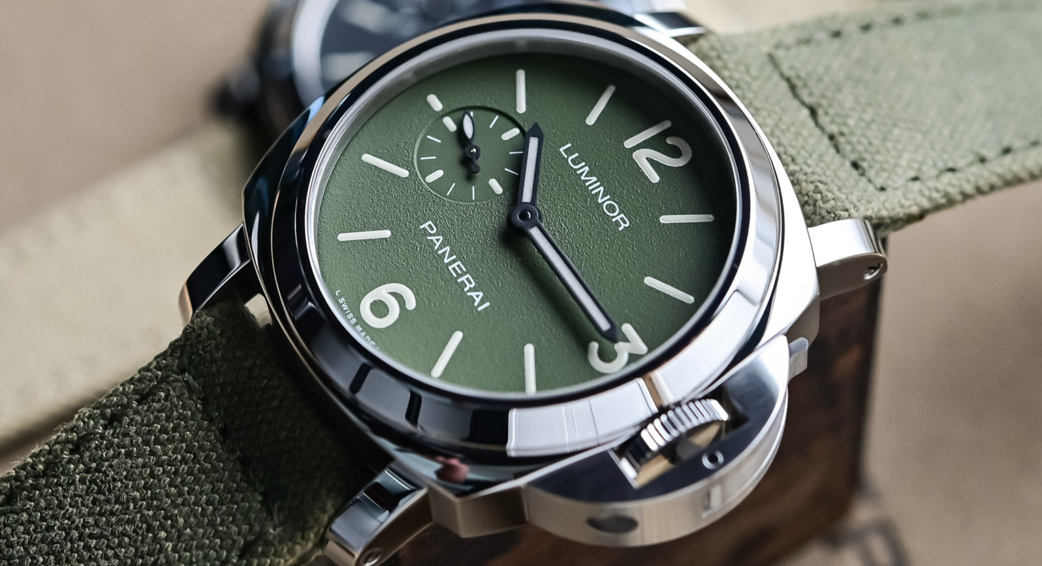 Panerai Luminor 42