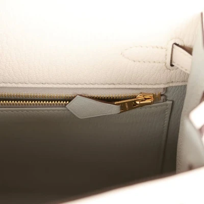 Hermes Horseshoe Stamp (HSS) Kelly Sellier 25 Nata Verso Chevre Gold Hardware Hermes Horseshoe Stamp (HSS) Kelly Sellier 25 Nata Verso Chevre Gold Hardware