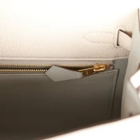 Hermes Horseshoe Stamp (HSS) Kelly Sellier 25 Nata Verso Chevre Gold Hardware Hermes Horseshoe Stamp (HSS) Kelly Sellier 25 Nata Verso Chevre Gold Hardware