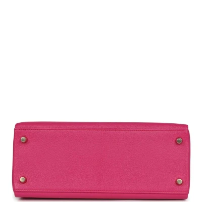 Hermes Kelly Retourne 28 Rose Shocking Chevre Gold Hardware