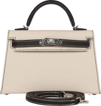 Hermes Special Order (HSS) Kelly Sellier 20 Craie and Black Epsom Palladium Hardware Hermes Special Order (HSS) Kelly Sellier 20 Craie and Black Epsom Palladium Hardware