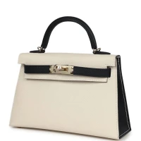 Hermes Special Order (HSS) Kelly Sellier 20 Craie and Black Epsom Permabrass Hardware Hermes Special Order (HSS) Kelly Sellier 20 Craie and Black Epsom Permabrass Hardware