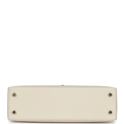 Hermes Special Order (HSS) Kelly Sellier 20 Craie and Mauve Pale Epsom Permabrass Hardware Hermes Special Order (HSS) Kelly Sellier 20 Craie and Mauve Pale Epsom Permabrass Hardware