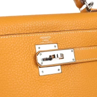 Pre-Owned Hermes Kelly Retourne 28 Moutarde Clemence Palladium Hardware Pre-Owned Hermes Kelly Retourne 28 Moutarde Clemence Palladium Hardware