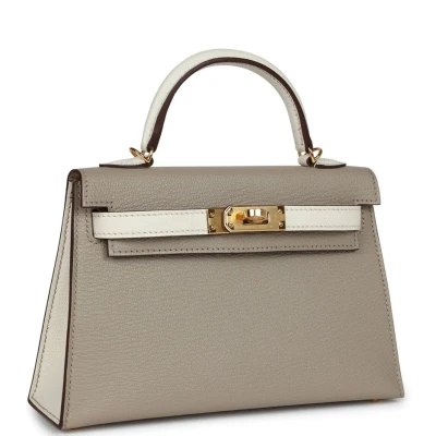 Hermes Special Order (HSS) Kelly 20 Gris Tourterelle and Nata Chevre Gold Hardware Hermes Special Order (HSS) Kelly 20 Gris Tourterelle and Nata Chevre Gold Hardware