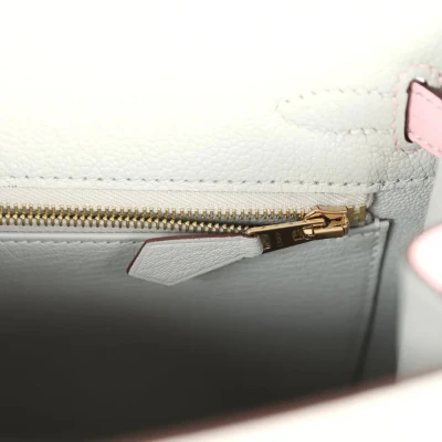Hermes Special Order (HSS) Kelly Sellier 25 Gris Perle and Rose Sakura Chevre Brushed Gold Hardware Hermes Special Order (HSS) Kelly Sellier 25 Gris Perle and Rose Sakura Chevre Brushed Gold Hardware