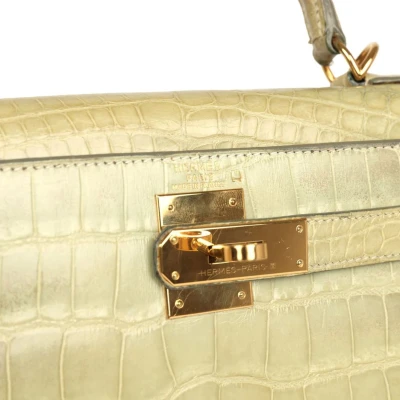 Vintage Hermes Kelly 28 Vert Celadon Natura Shiny Alligator Gold Hardware Vintage Hermes Kelly 28 Vert Celadon Natura Shiny Alligator Gold Hardware
