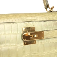 Vintage Hermes Kelly 28 Vert Celadon Natura Shiny Alligator Gold Hardware Vintage Hermes Kelly 28 Vert Celadon Natura Shiny Alligator Gold Hardware