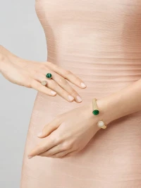 Van Cleef & Arpels Браслет Perlée couleurs Van Cleef & Arpels Браслет Perlée couleurs