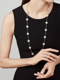 Van Cleef & Arpels Длинное колье Vintage Alhambra