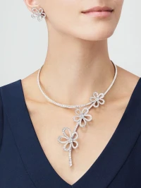 Van Cleef & Arpels Серьги Flowerlace Van Cleef & Arpels Серьги Flowerlace