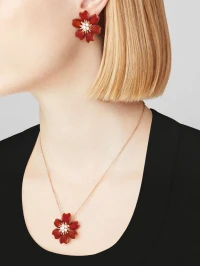 Van Cleef & Arpels Серьги Rose de Noël Van Cleef & Arpels Серьги Rose de Noël