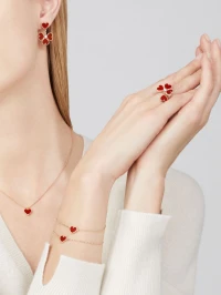Van Cleef & Arpels Серьги Sweet Hearts Van Cleef & Arpels Серьги Sweet Hearts