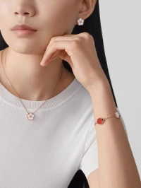 Van Cleef & Arpels Подвеска Lucky Spring